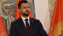 Milatović čestitao novoj predsjednici S. Makedonije