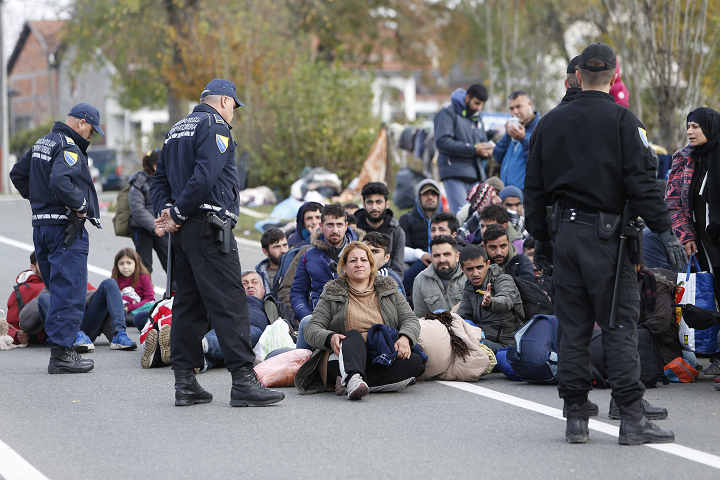 Hrvatska postavila ograde na prelazu Maljevac