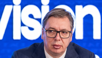 Vučić: Povrijeđeno 64 građana u prostorijama SNS u Novom Sadu, 16 policajaca