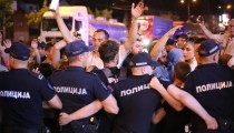 Novi Pazar: Sukob ispred zgrade Državnog univerziteta, povrijeđeno šest policajaca